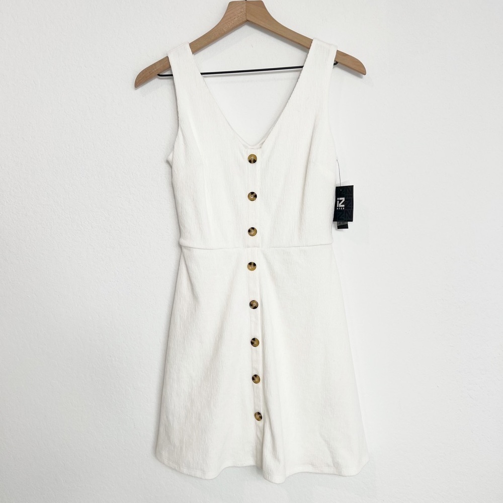 iZ BYER White Women Button Small Dress Brand New